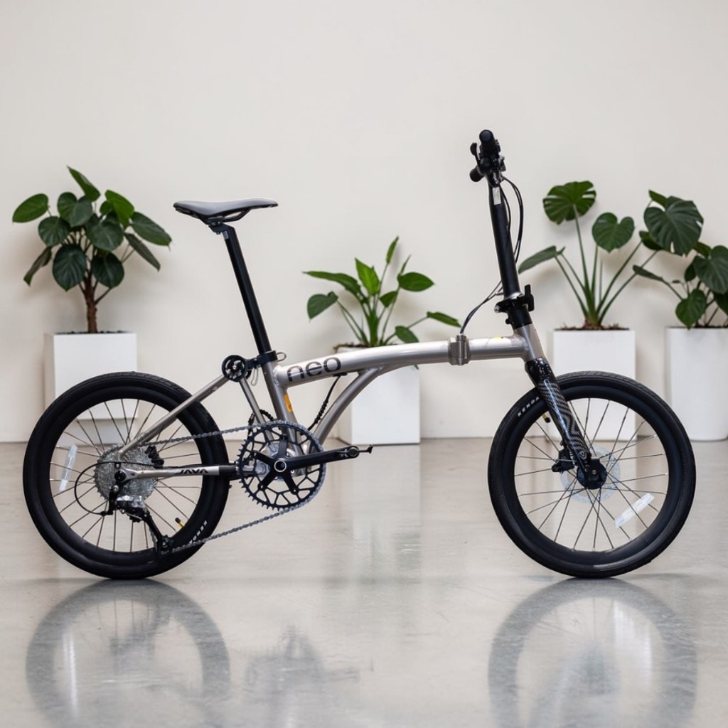 จักรยานพับ Java Neo ล้อ 20" ( 2สี ขาว / ไทเทเนียม)