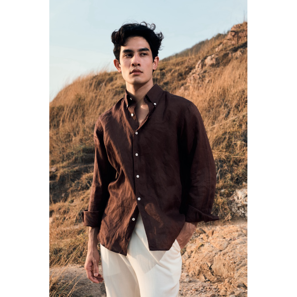 [Code20%ทัก] The European Linen Shirt เสื้อเชิ้ตลินิน สีน้ำตาล Brown | ผ้า Linen 100% | Button Down Collar | Regular Fit