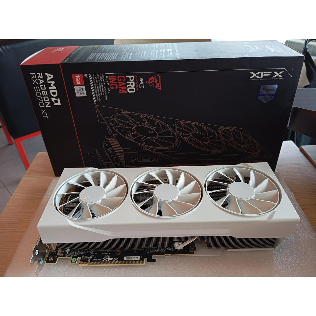(มือสอง) XFX SWIFT RX 9070XT 16GB สีขาว ประกันไทย 05/2028