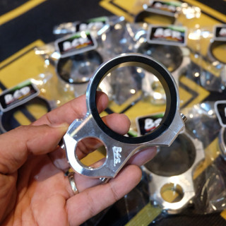 ตัวรัดกระป๋องโช๊ค Ohlins แบบมีซุปเปอร์รีนกันลอย Ser