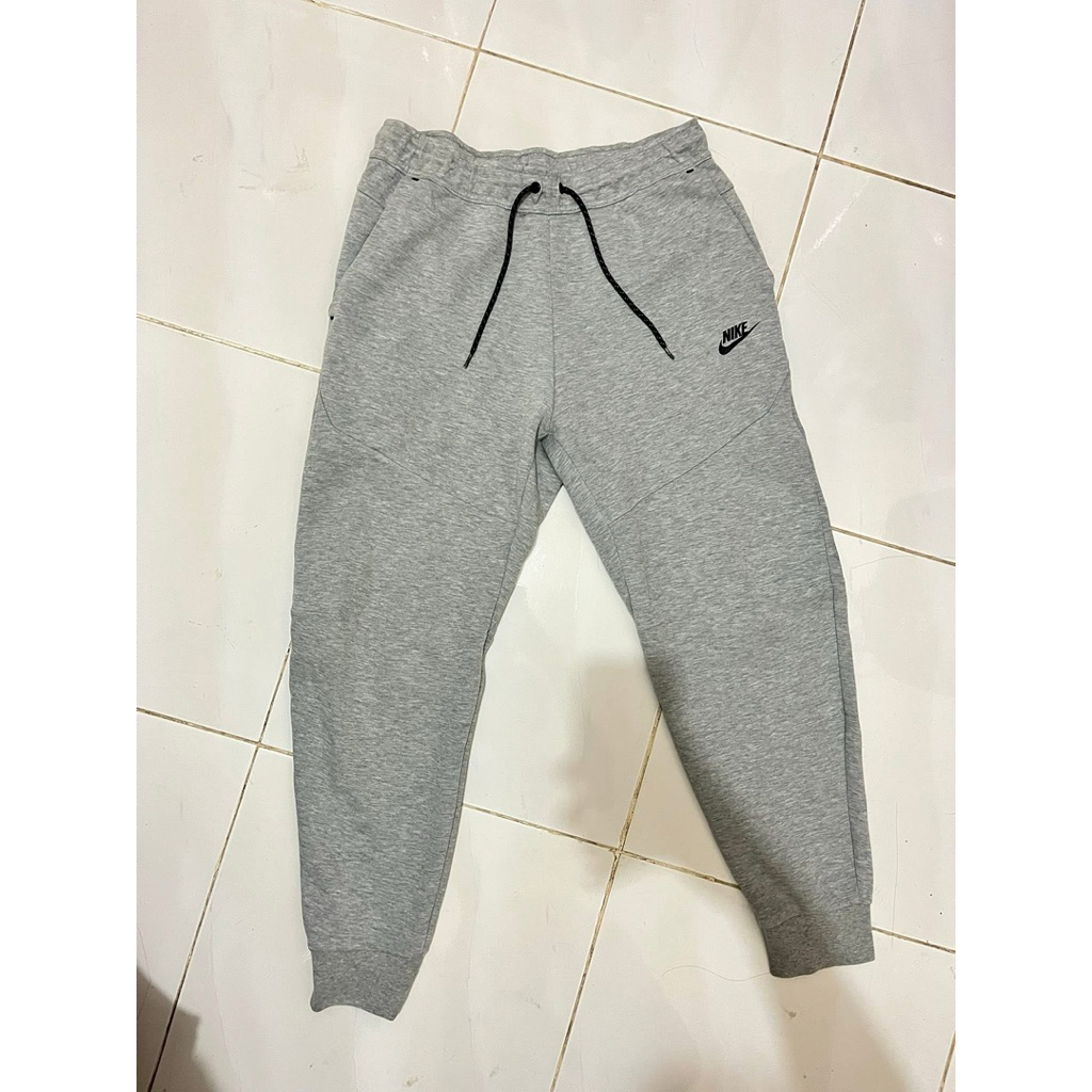 Nike tech fleece กางเกงมือสองของแท้