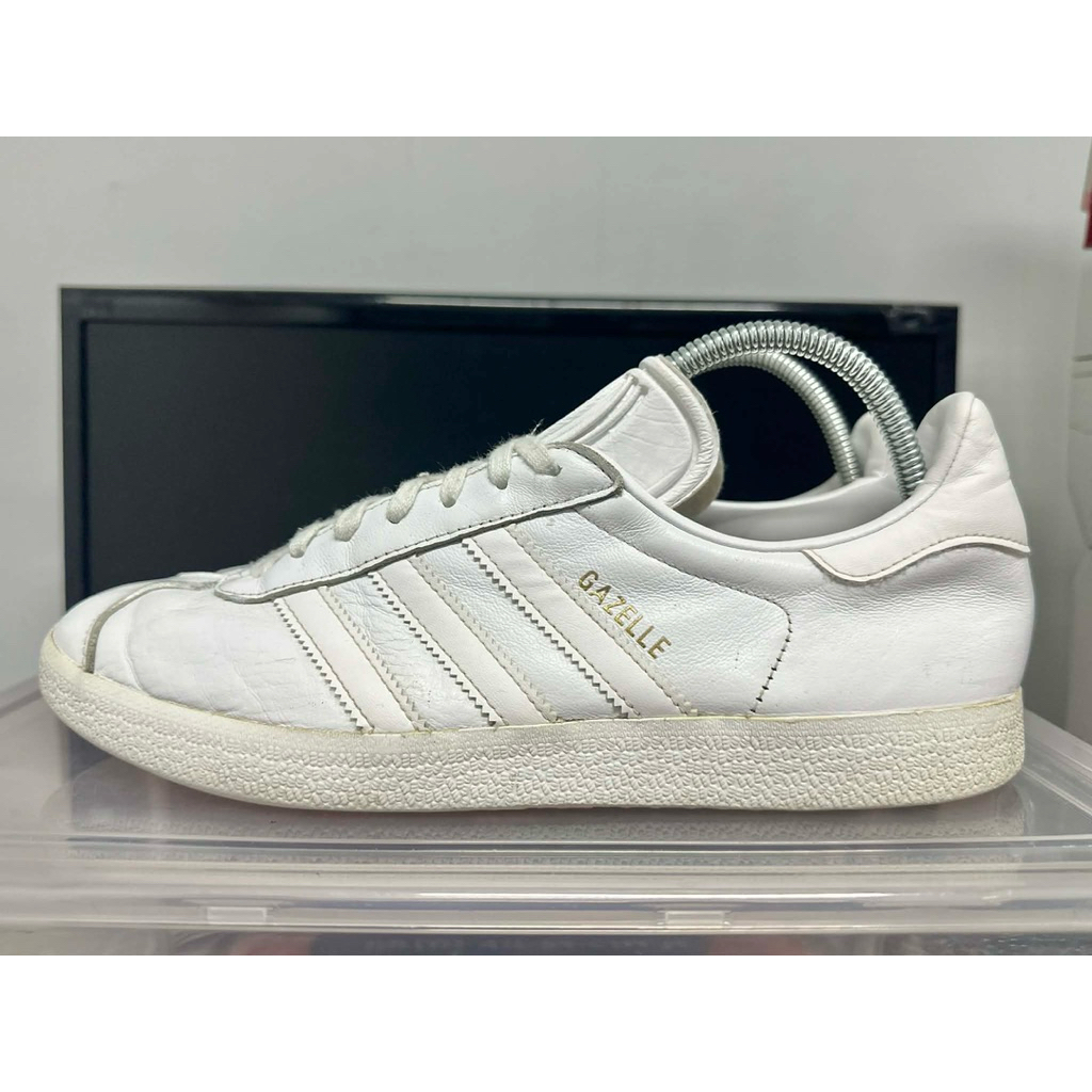 รองเท้ามือสองเกรดใช้งาน✌️ Adid@s Gazelle 🥾 size: 43/27.5
