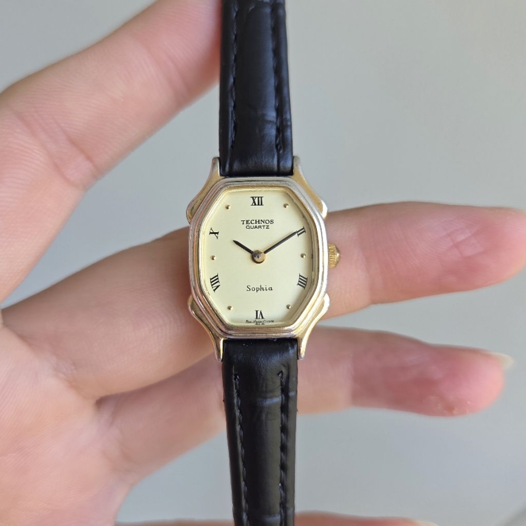 นาฬิกา Technos Sophia🇨🇭 มือสองของแท้ 100%