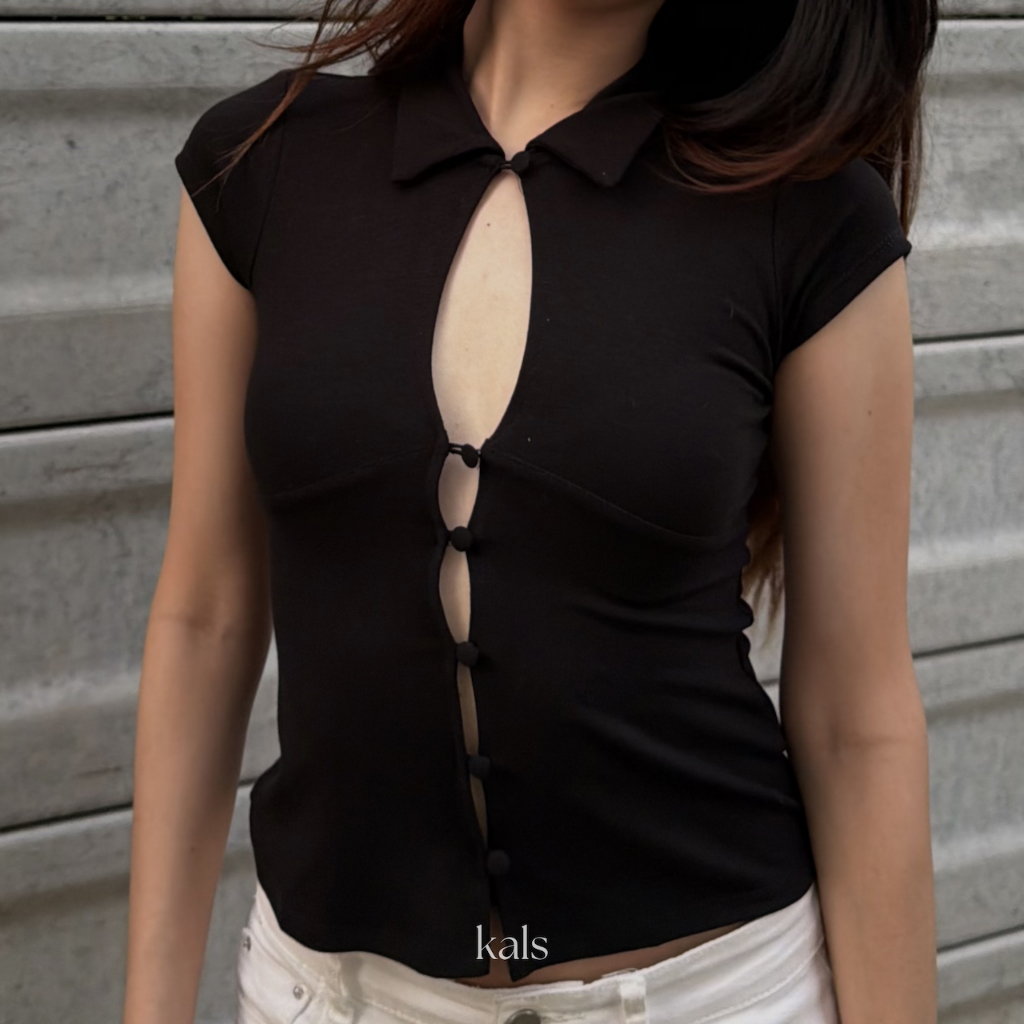 [New] Kals - Clara Top ทรงเข้ารูป ดีเทลกระดุมหน้าเว้า ใส่ได้หลายแบบ รูปที่ 4