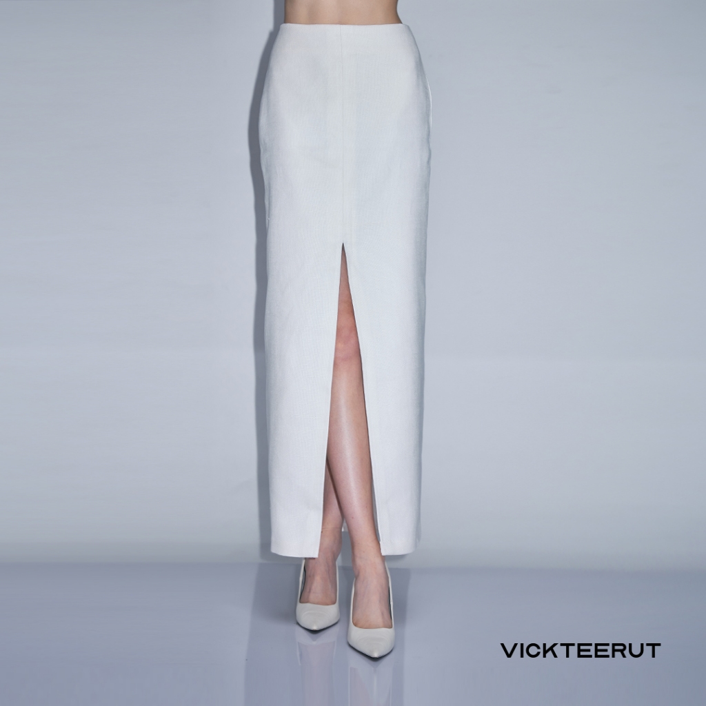VICKTEERUT Long Pencil Skirt with Back Slit กระโปรงยาว ทรงสอบ ผ่าหน้า