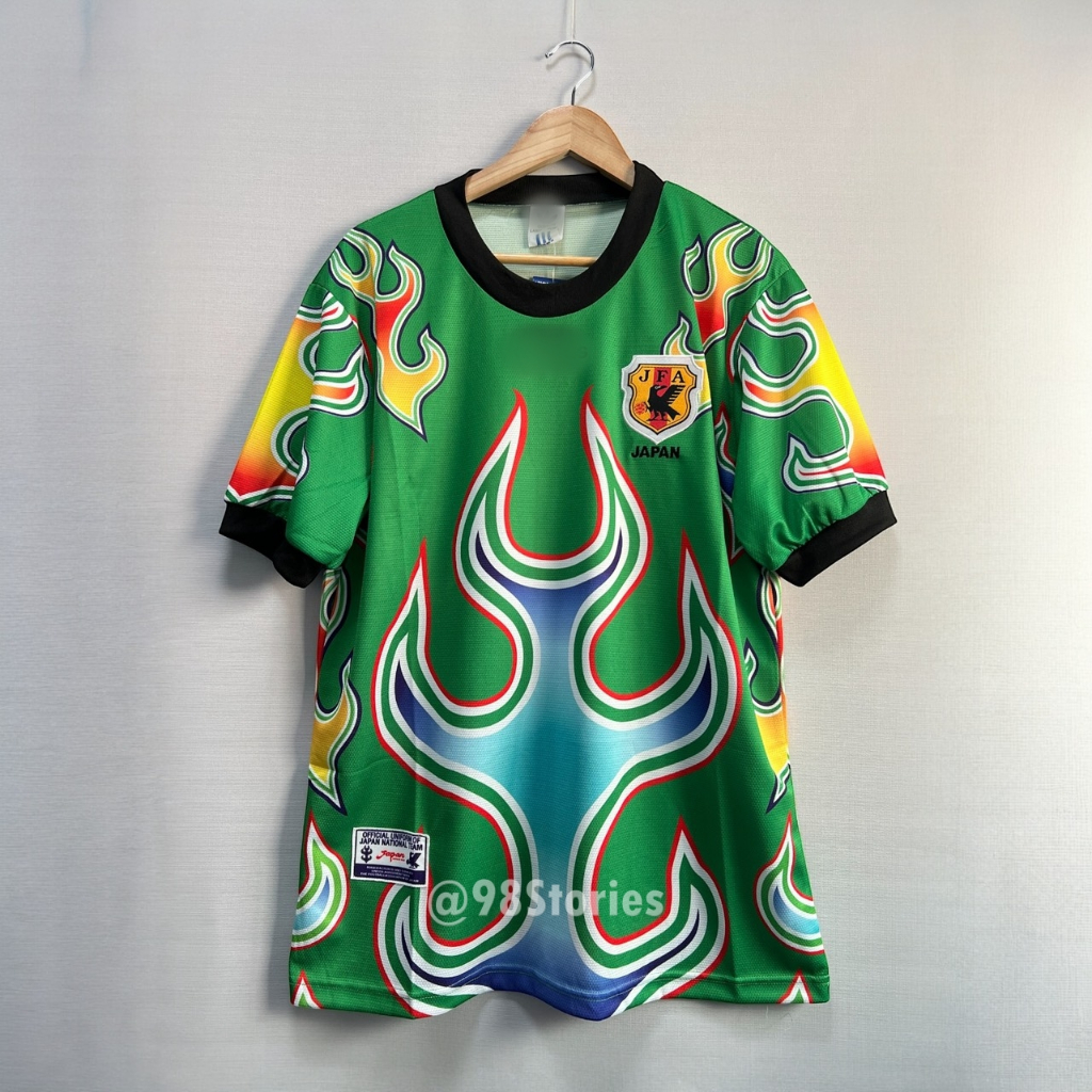 เสื้อบอลย้อนยุค ญี่ปุ่น 1998 ประตู สีเขียว ลายไฟ
