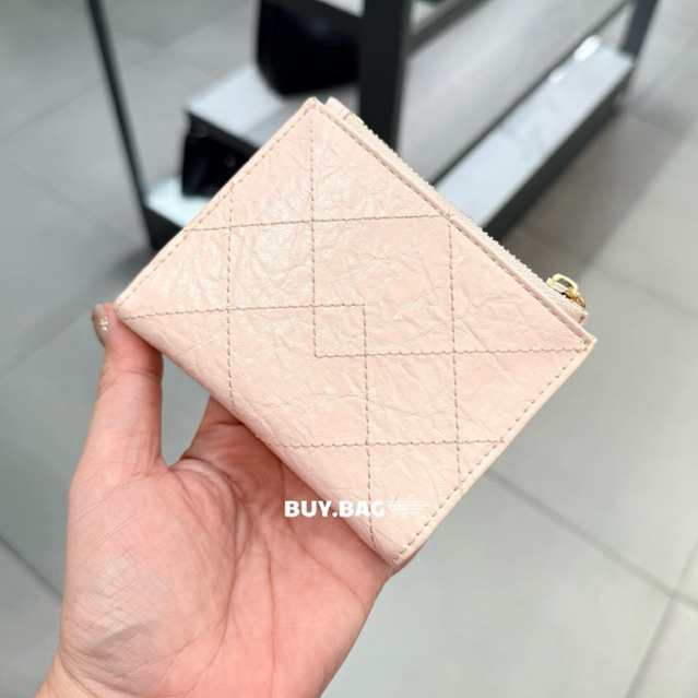 CHARLES & KEITH กระเป๋าสตางค์ลายควิลท์รุ่น Duo