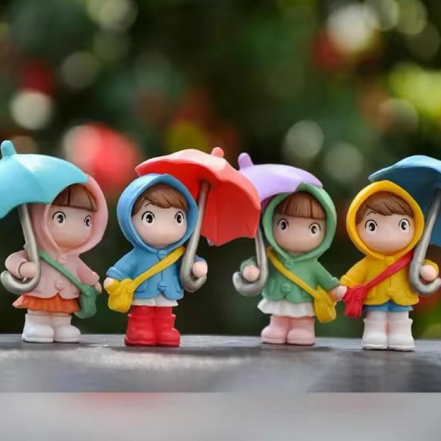 [จัดส่งสินค้าวันเสาร์ และวันอาทิตย์ค่ะ] ตุ๊กตาเด็กผู้หญิงกางร่มตัวเล็กของประดับตกแต่งโต๊ะ ตกแต่งบ้าน
