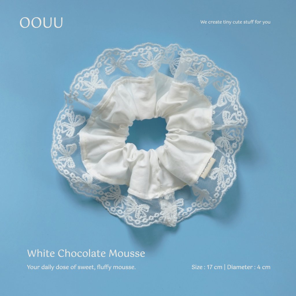 White Chocolate Mousse Scrunchies | ยางรัดผมติดลูกไม้ รุ่น White mousse