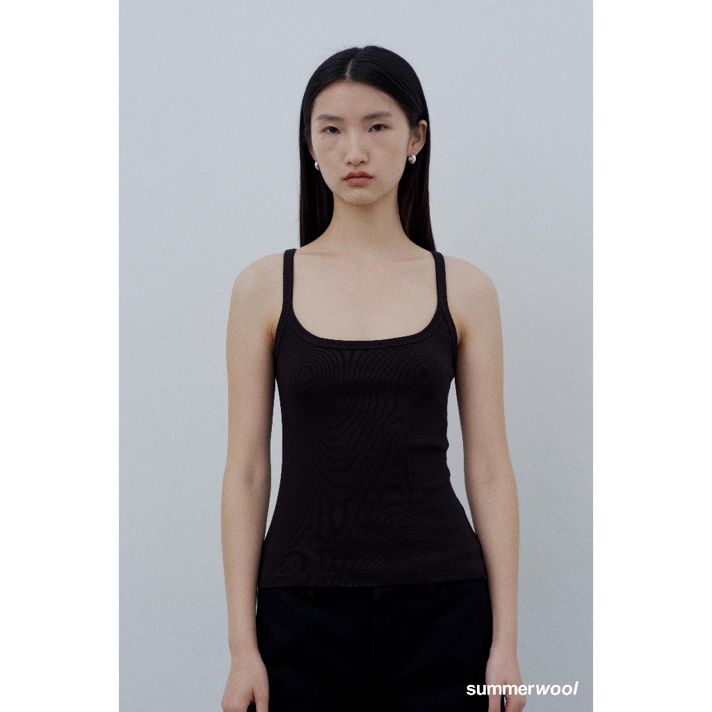 SUMMERWOOL – Natch Tank (Black) : Rib Fitted tank เสื้อกล้ามคอScoop ทรงพอดีตัว ผ้านิ่มใส่สบาย สีดำ