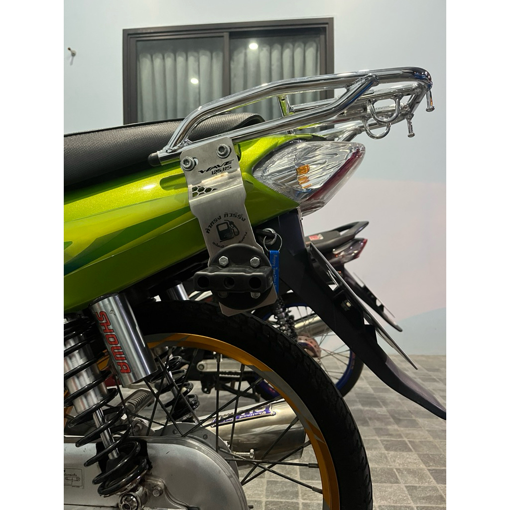 ขายึดจับถังน้ำมันสำรอง⛽️เวฟ125 R S i บังลม w110i ใส่ได้ทั้ง 2ฝั่ง ซ้าย-ขาว ปรับองศาถังน้ำมันง่าย เหล็ก-เลส304 หนา4 มิล