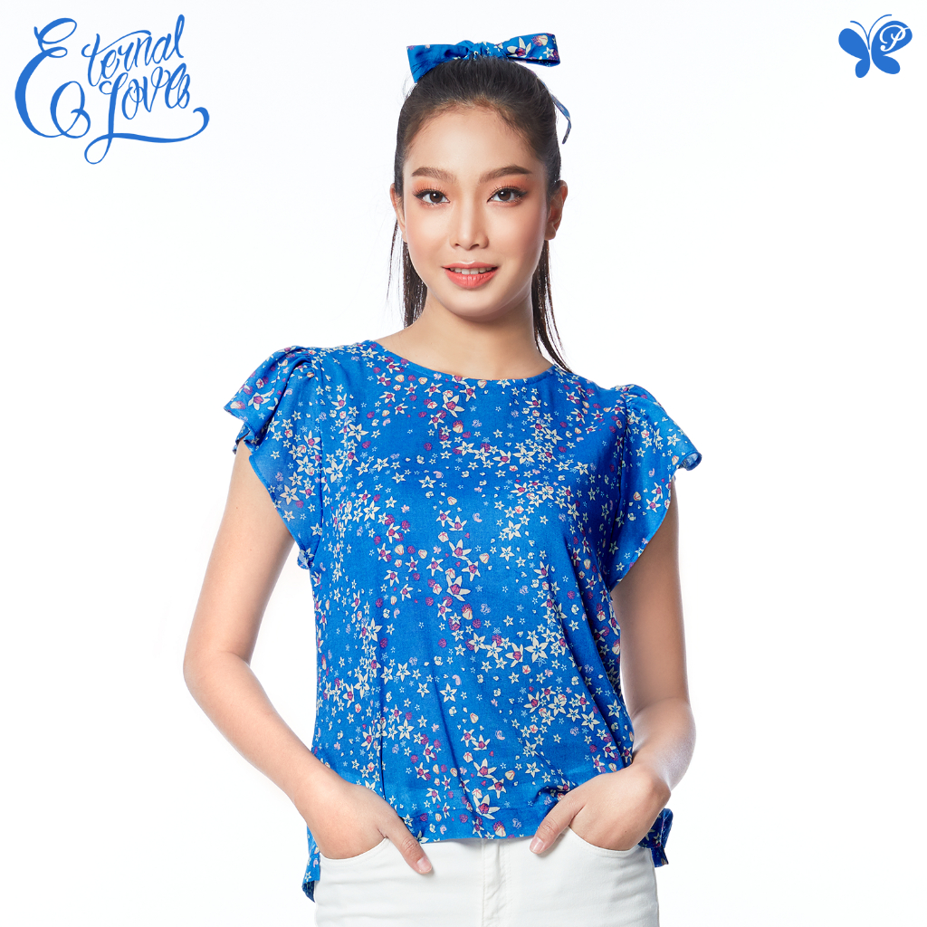 เสื้อแขนสั้นผู้หญิง[Papillon]Butterfly Top ปลายแขนระบาย ด้านหลังผ่ายาวมีกระดุม ผ้าCotton 100%ลายดอกไม้ไทย (Eternal Love)
