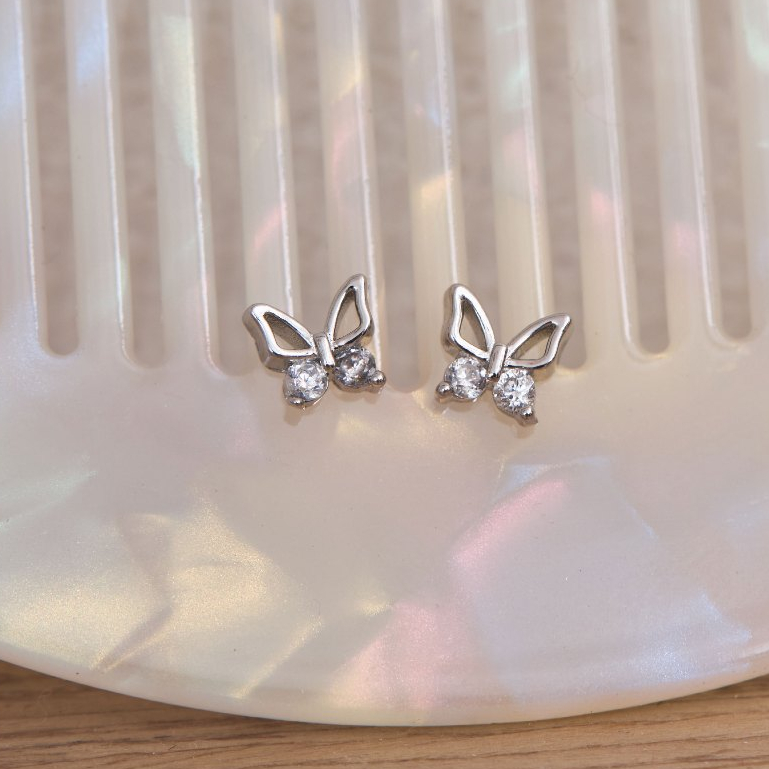 earika.earrings - Mini Winglet ต่างหูผีเสื้อจิ๋วขนาดเล็ก ก้านเงิน เหมาะสำหรับคนแพ้ง่าย