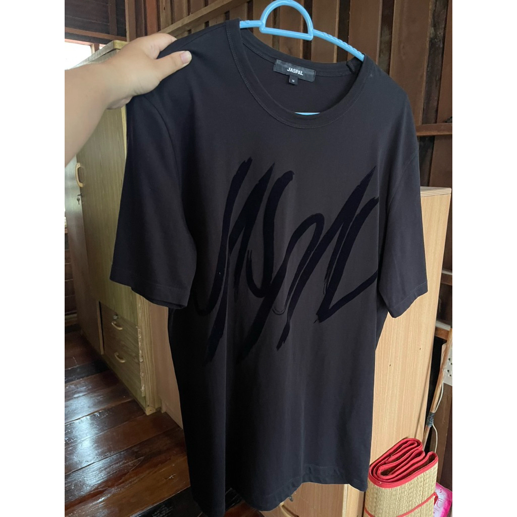 jaspal เสื้อยืดผู้ชายสีเทาดำ