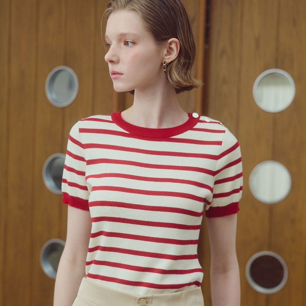 MAVE LIMITED COLOR เสื้อรุ่น Everwarm knit top สี RED STRIPE