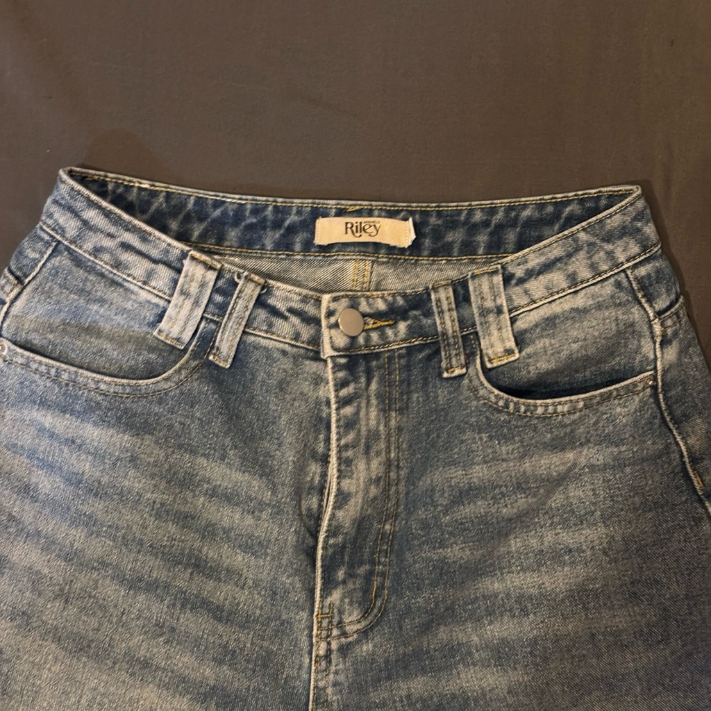 Riley.apparels รุ่น andy jeans ไซส์ L สี Fade vintage