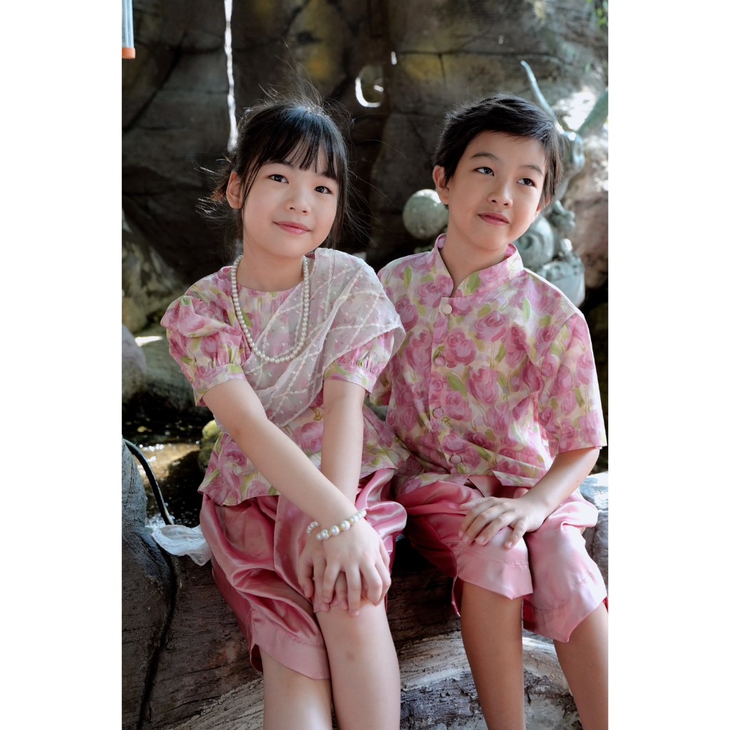 ชุดไทยเด็กชายลายดอกทิวลิป