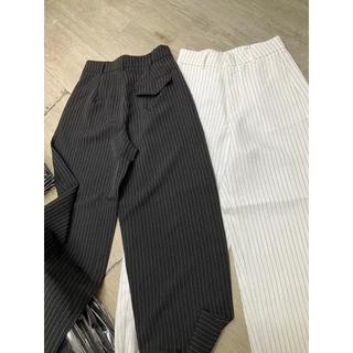 รุ่นLena barrel pants กางเกงทรง barrel ที่กำลังมาแรง
