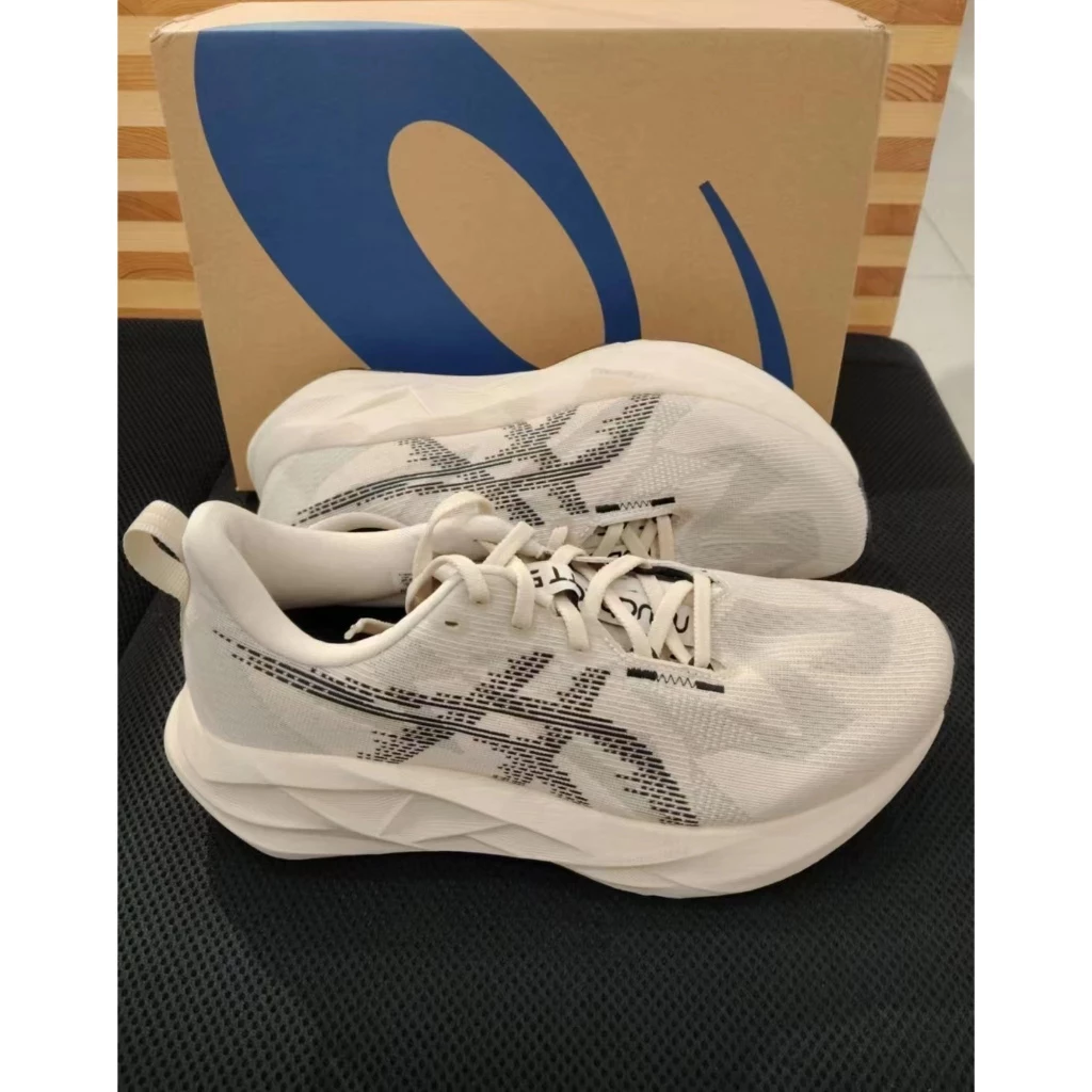 【🔥ของแท้100%✅】ASICS Novablast 5 🏃 จัดส่งไว น้ำหนักเบา ทนทานสุดๆ รองเท้าผู้ชาย รองเท้าวิ่ง thumbnail 4