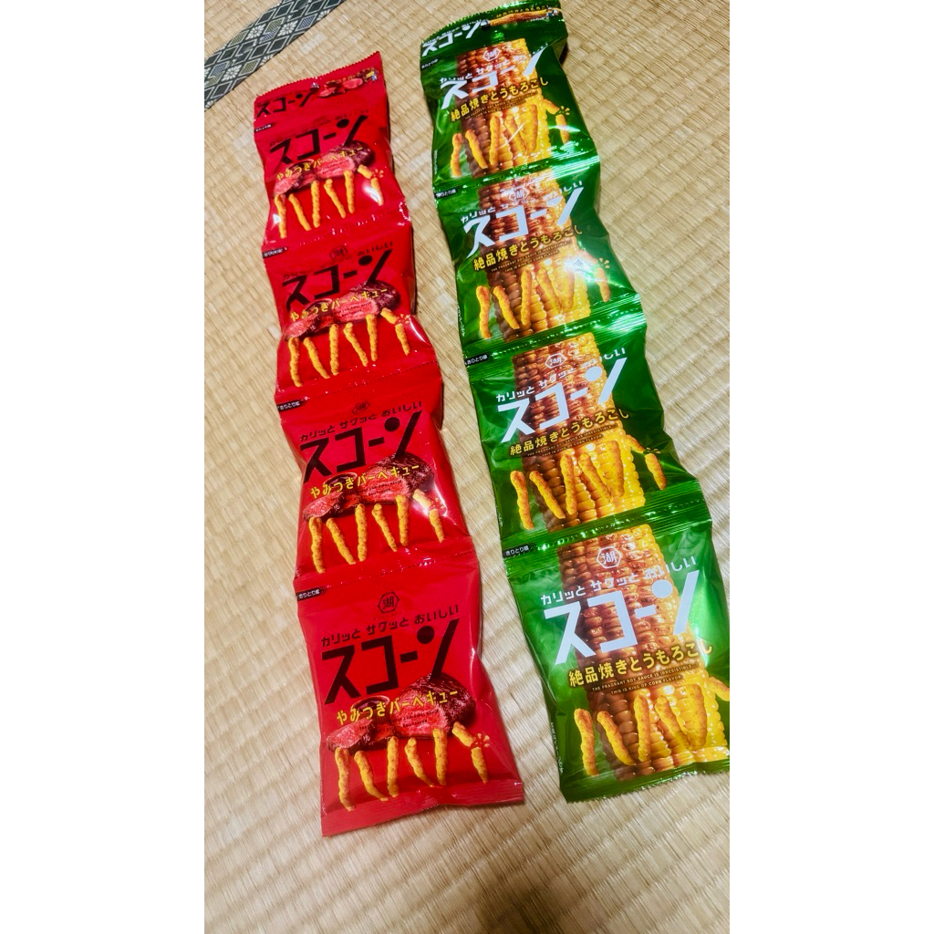 ขนมญี่ปุ่นแท้1แผงมี4ห่อ รสเนื้อย่าง และรสข้าวโพดย่างGrilled beef flavor and grilled corn flavor.