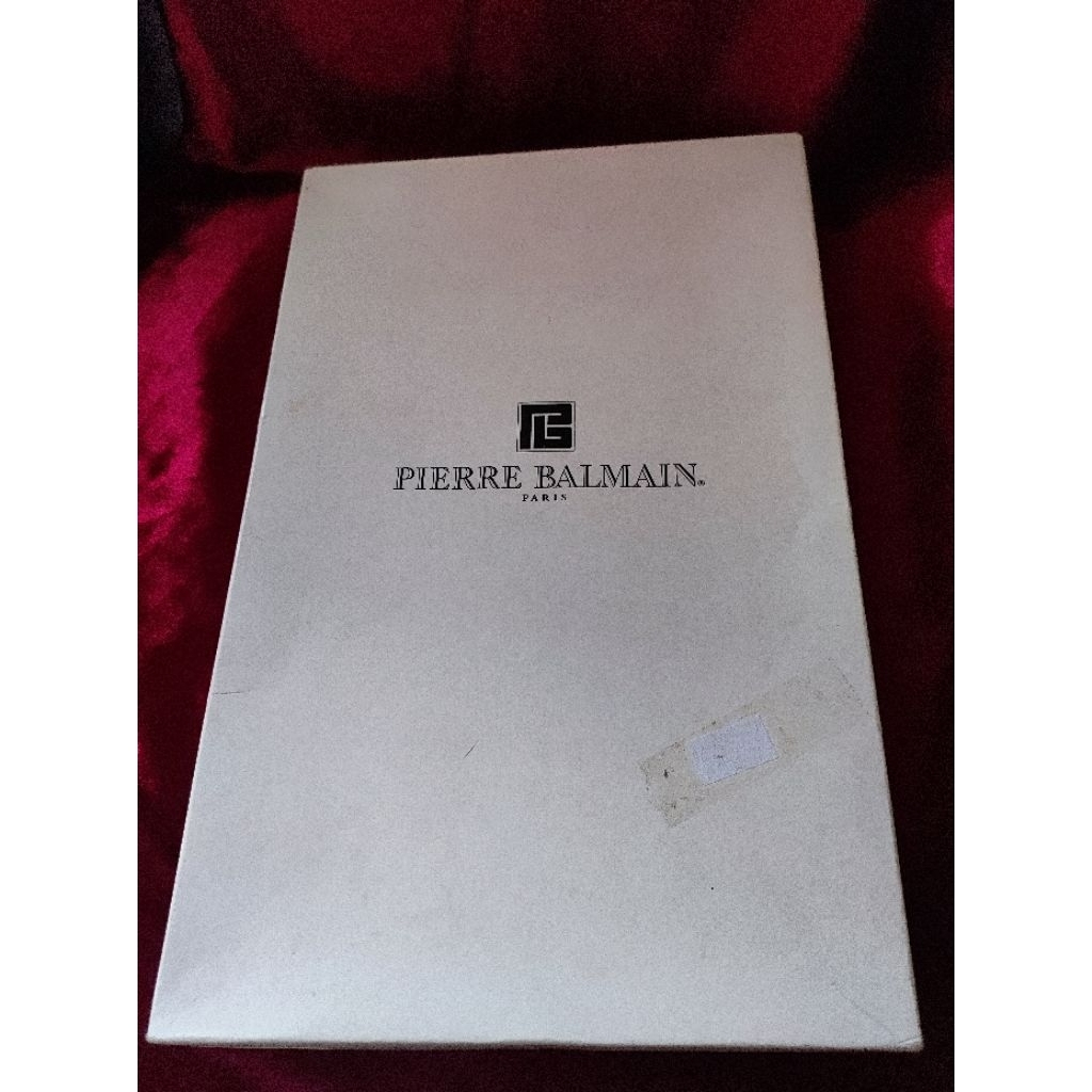 ผ้าเช็ดหน้า แบรนด์ Pierre Balmain