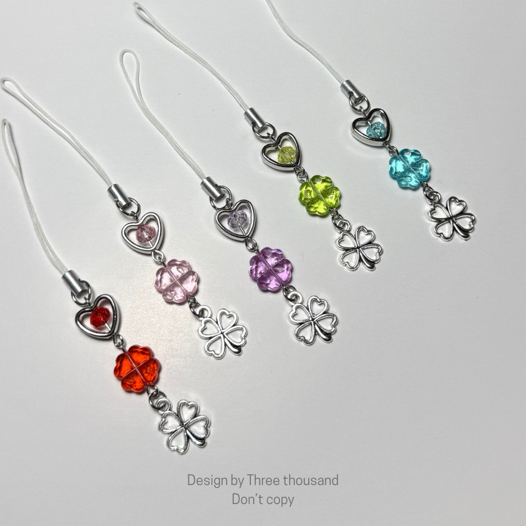 Clover keychain (พวงกุญแจลูกปัด) ♡₊⁺🍀💜🩵