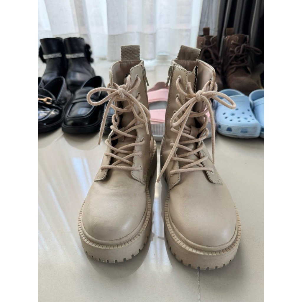 (มือสอง) รองเท้าบูท Zara 30EUR (19cm) มีตำหนิ