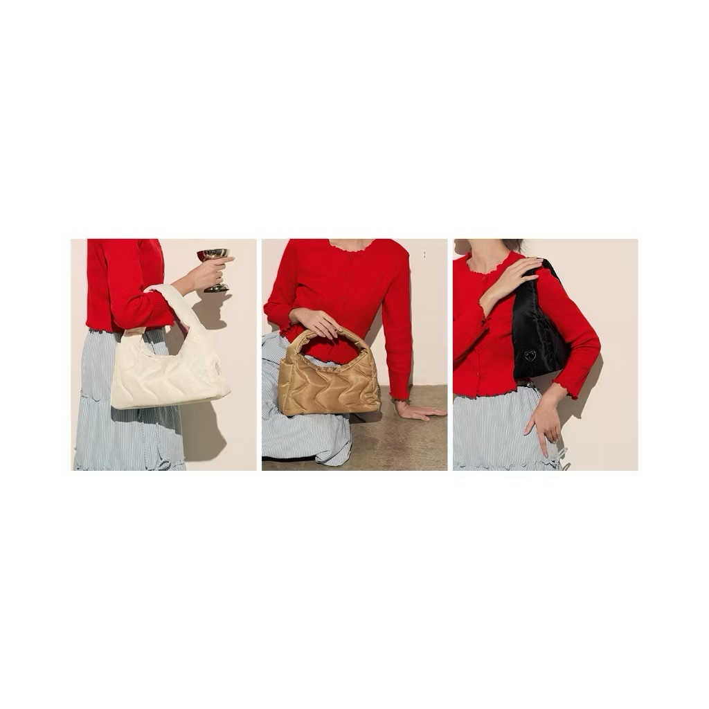 (ส่งต่อ) Jellyplease Luna hobo bag - Ivory 🤍