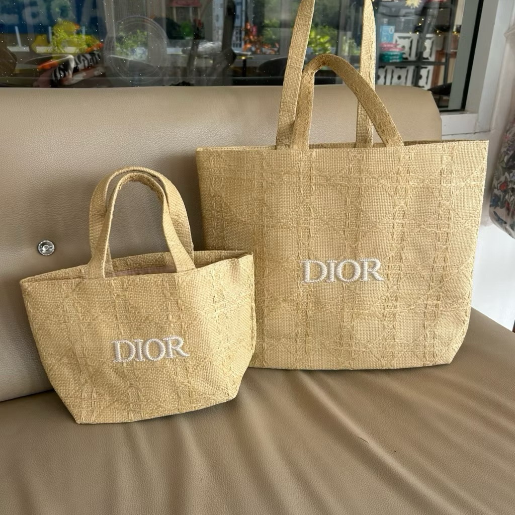 กระเป๋าสาน Dior แท้ 💯% งาน VIP gift ❤️พร้อมส่ง❤️