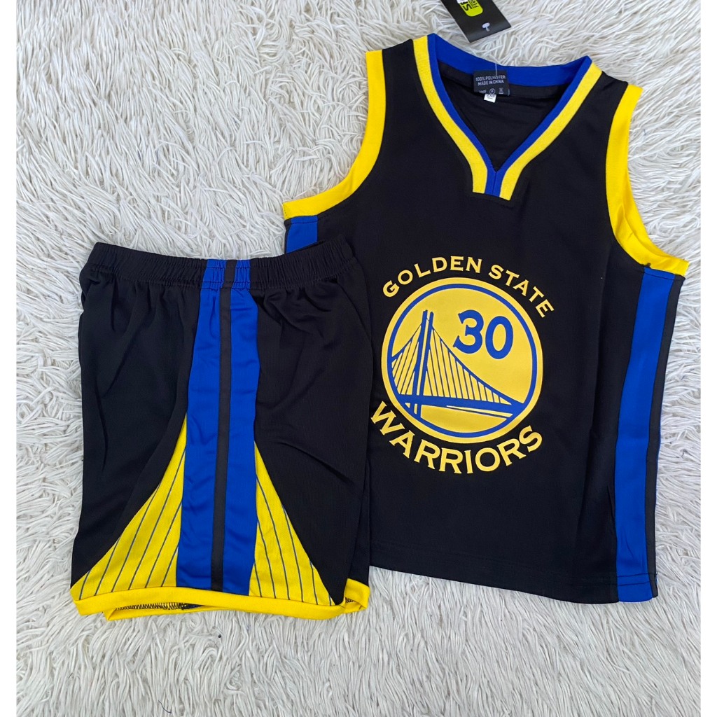 ชุดบาสเก็ตบอลเด็กสีดำเบอร์30สกรีนชื่อCURRYเสื้อ+กางเกง
