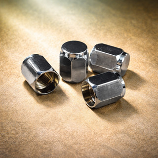 จุ๊บปิดลมยาง โครเมียม 4 อัน สำหรับรถยนต์ 1 คัน