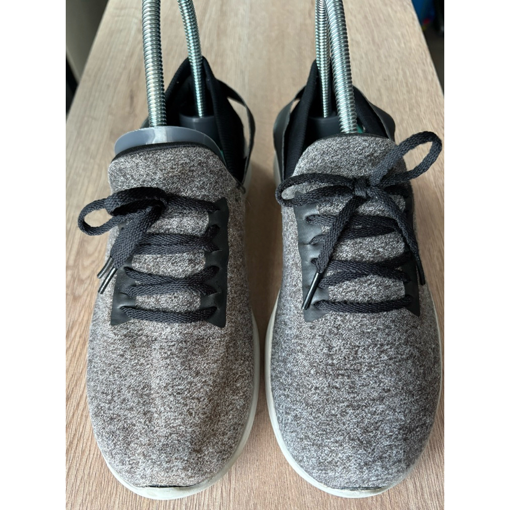 รองเท้าคู่ Skechersผู้หญิงมือสอง