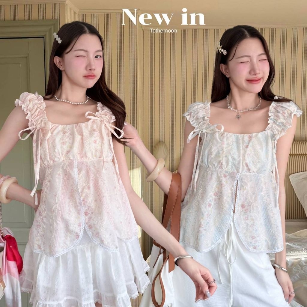 Cupcake : เสื้อแขนดอลลี่แต่งโบว์ ดีเทลเว้าด้านหน้ากุ้นขอบลูกไม้ ผ้าน่ารักมากกก