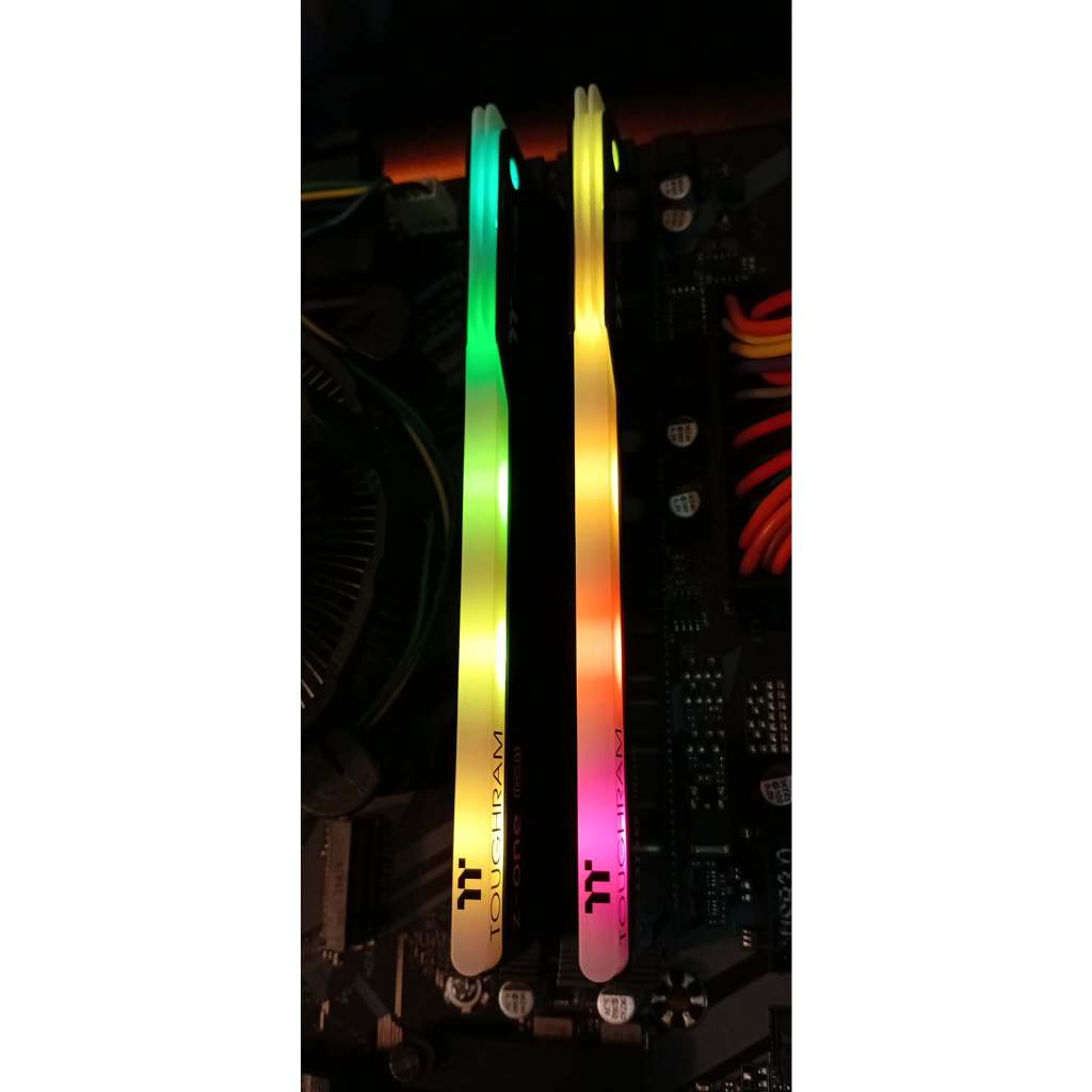 RAM DDR4(3200) 16GB (8GBX2) THERMALTAKE TOUGHRAM Z-ONE RGB (R019D408GX2-3200C16A