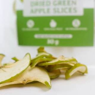 แอปเปิลเขียวอบแห้ง สำหรับกระต่าย แกสบี้ ชินชิลล่า และสัตว์ฟันแทะ bexotic dried green apple slices 30g