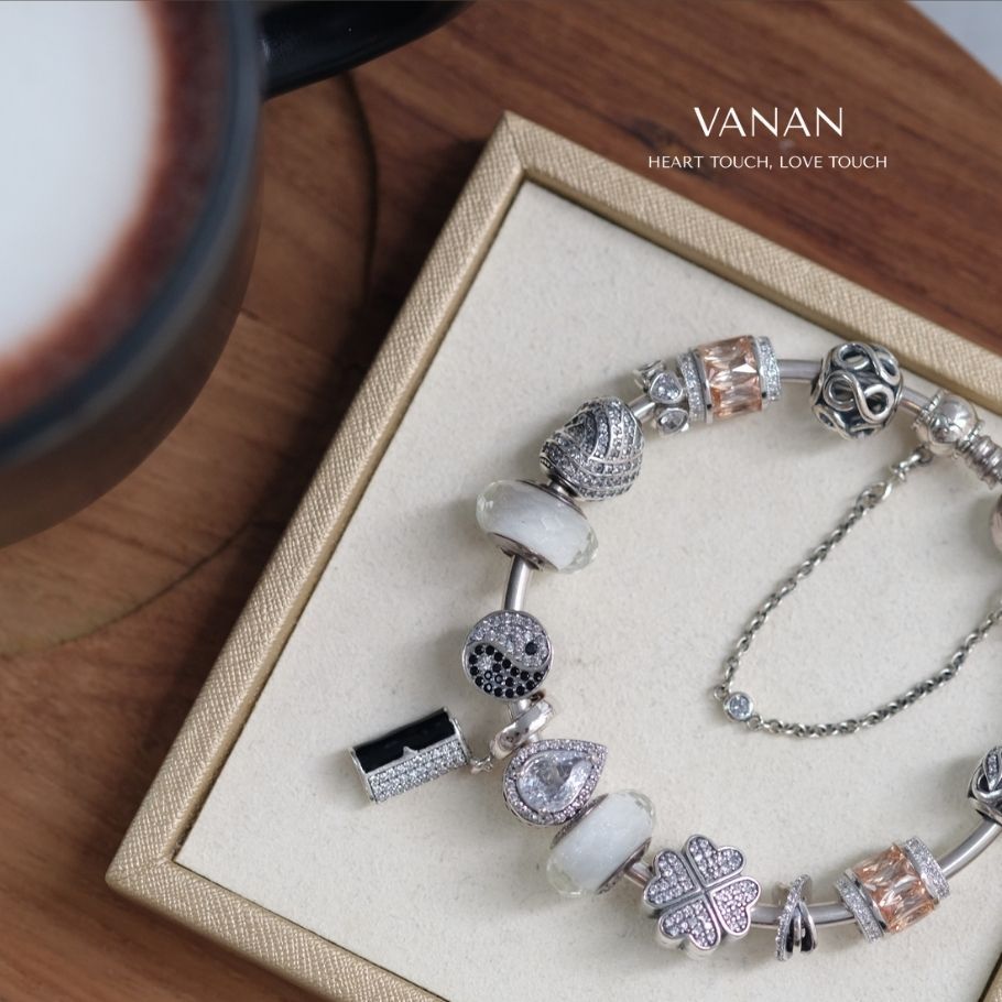 [โละทุน] Vanan จี้ห้อยเงินแท้ 925 ลายสายมูพรีเมียม & นักเดินทาง (สวยสับ!)