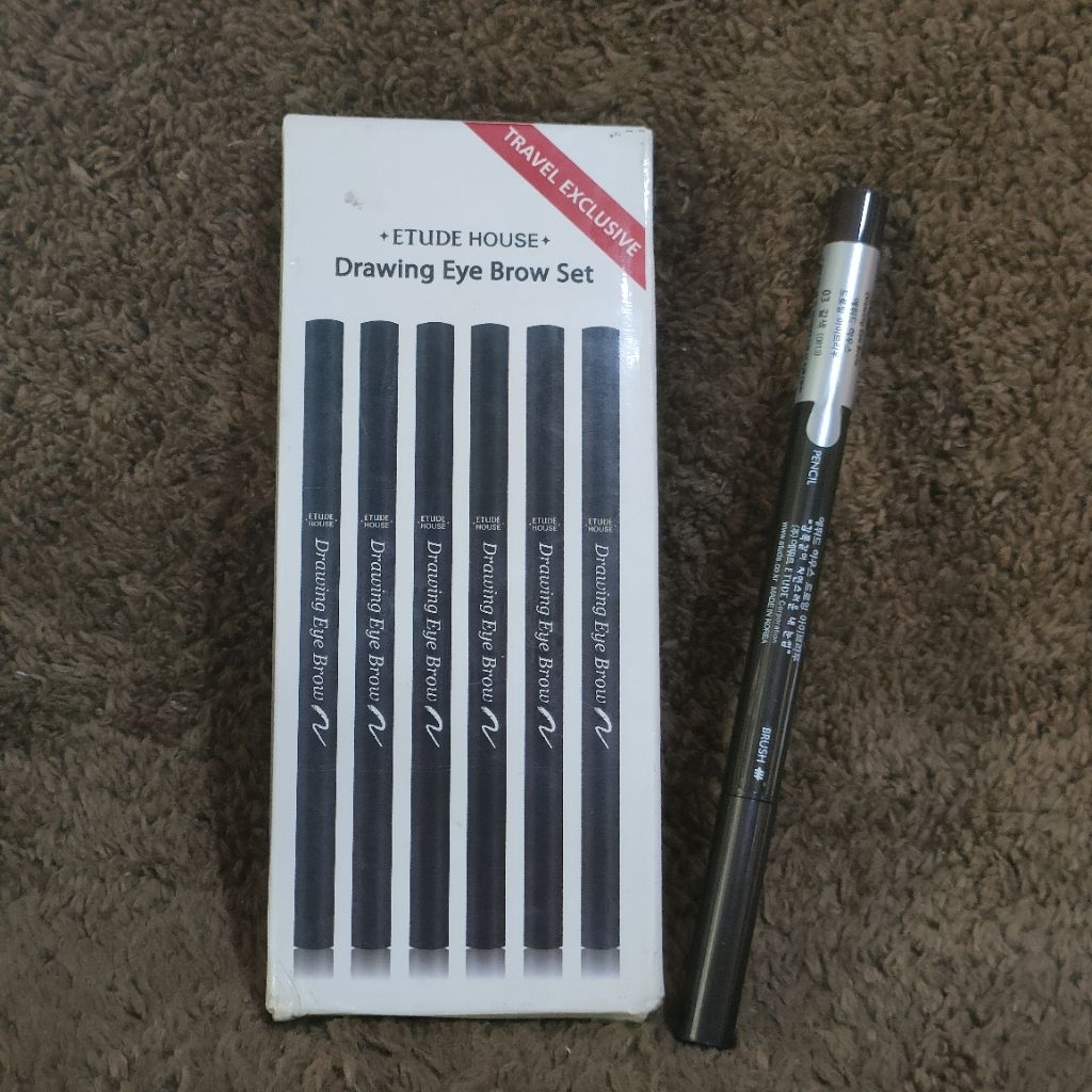 คิ้วอีทูดี้ฯ สีน้ำตาลเข้ม สียอดฮิต คิ้วหมุนออโต้ มาพร้อมแปรงปัด พร้อมส่ง!!! (ขายเป็นแท่ง) ราคา ถูกที่สุด ดีลบีเคเค