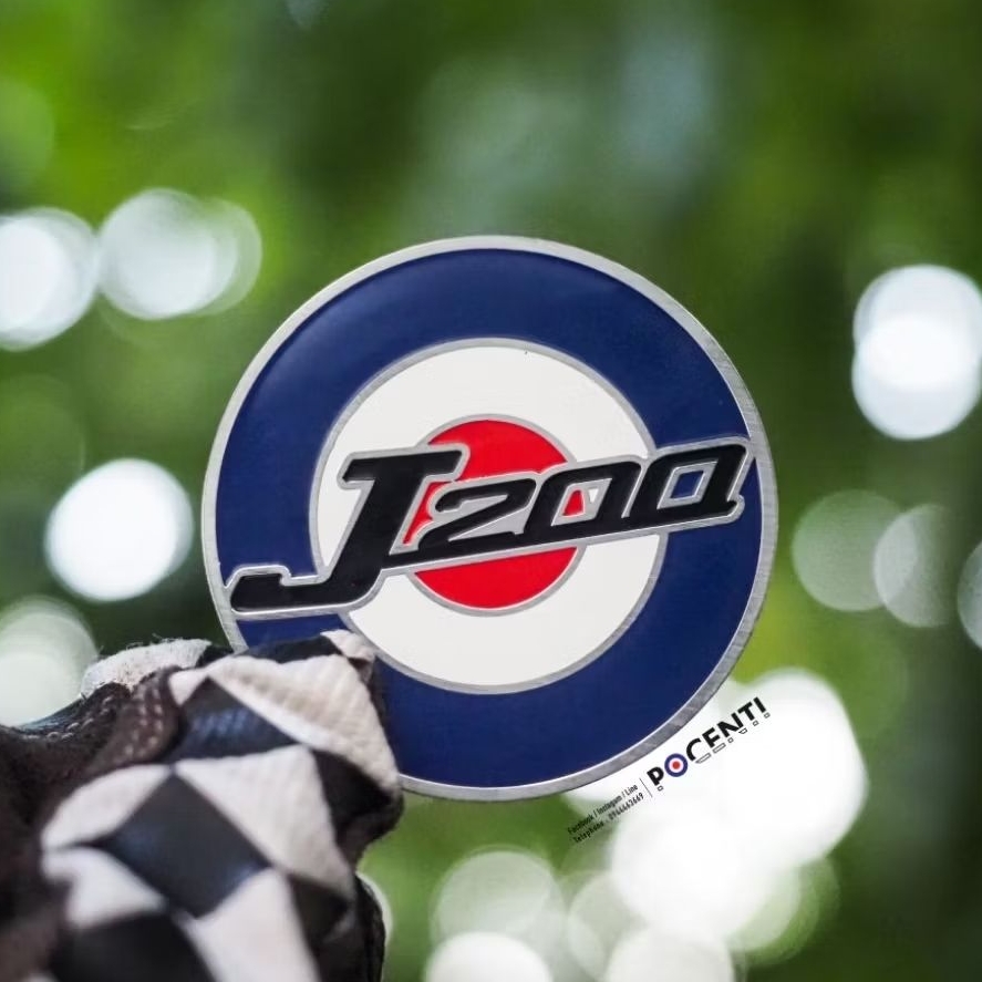 J200!! เพลท สแตเลส ติดแคร้ง Lambretta J200 เพลทคุณภาพ ดีไซน์สวย ติดทับแคร้งพอดี ติดง่าย มีสเน่ : Pocenti Scooters