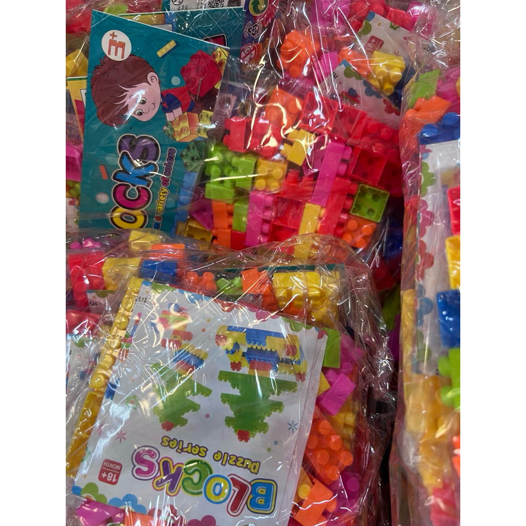 ตัวต่อ ของเล่น ts30036 คละสี แพ็กละ 12 ห่อ ต่อสนุก
