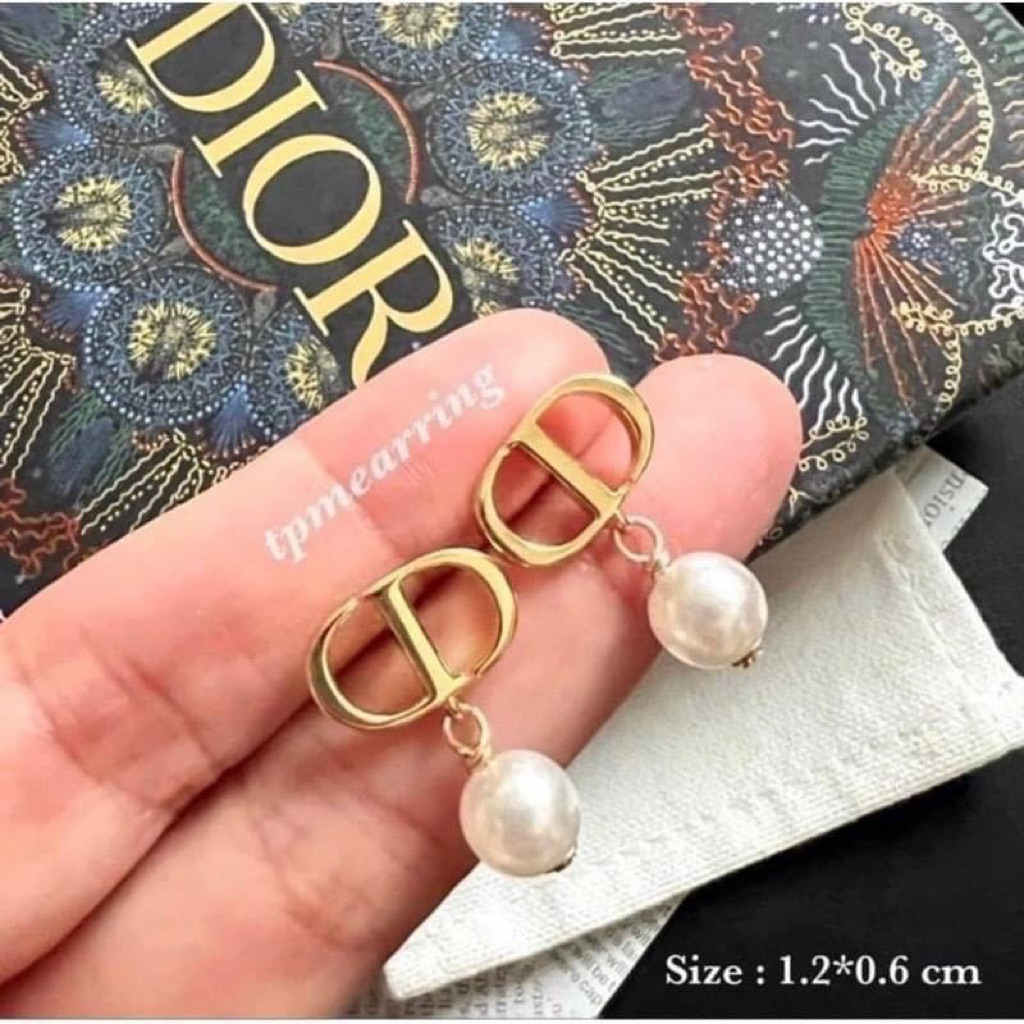 ต่างหู D สีทองห้อยมุก ก้านเงินแท้ Dpc