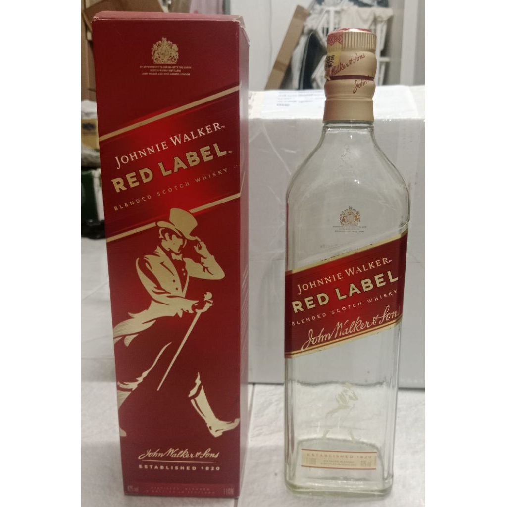 ขวดเหล้าเปล่า พร้อมกล่อง black label , red label , แสงโสม