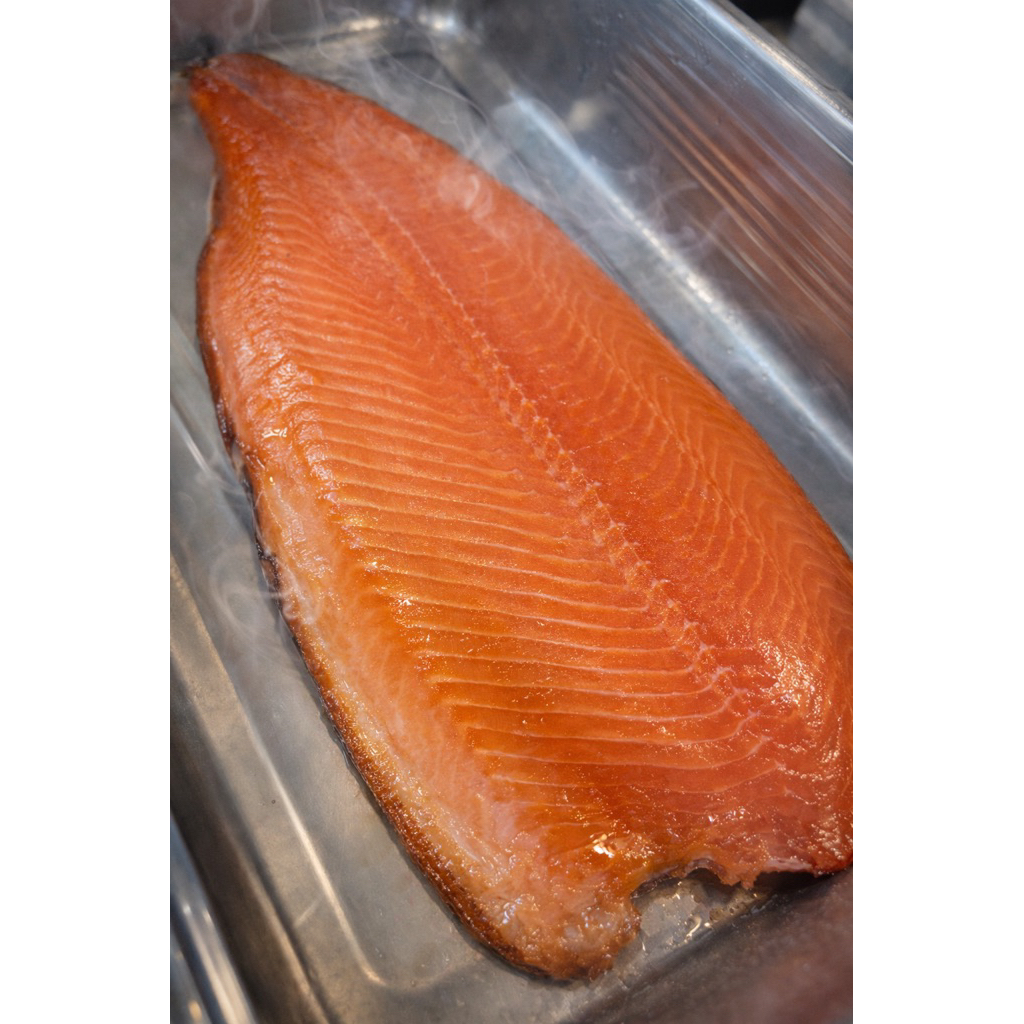 ฟรีค่าส่ง แซลมอนนอร์เวย์ รมควัน (Smoked Norwegian Salmon)