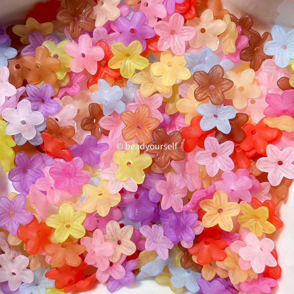ลูกปัดดอกไม้ ดอกพิกุล (40ชิ้น) 10-11มิล