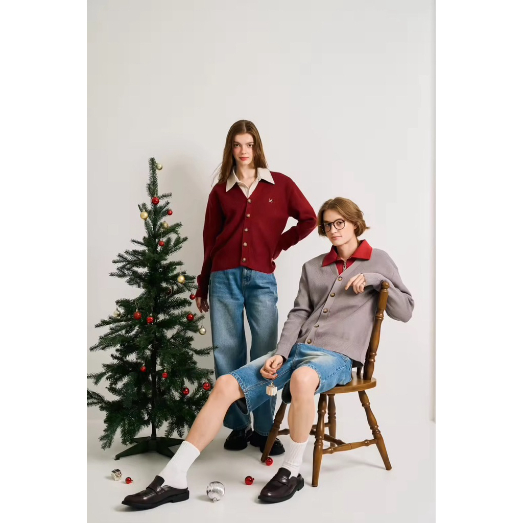KINS 19 Studio เสื้อคาดิแกน เสื้อกันหนาว  เสื้อคาร์ดิแกนไหมพรม สีดำ แบรนด์ Kins19Studio
