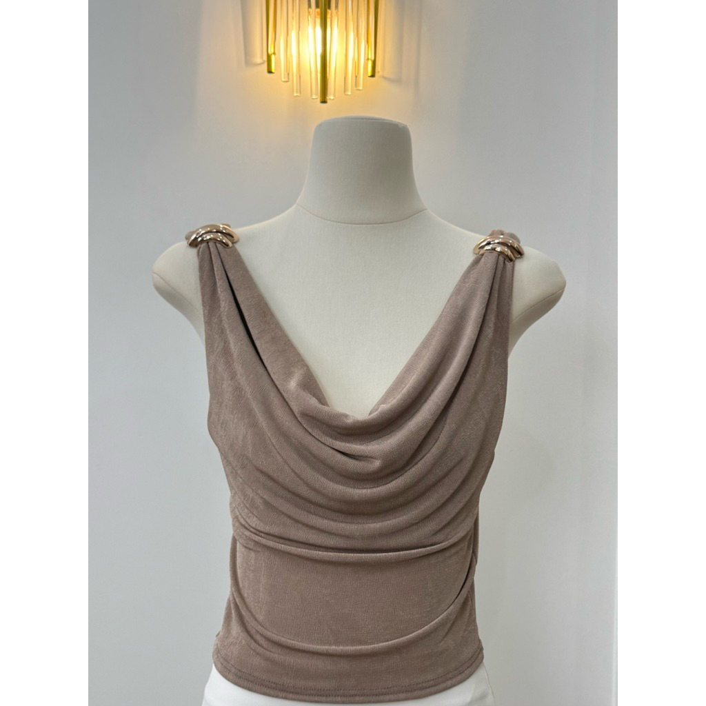 เสื้อสายเดี่ยวคอถ่วงดีเทลอะไหล่สีทอง รหัสSA16