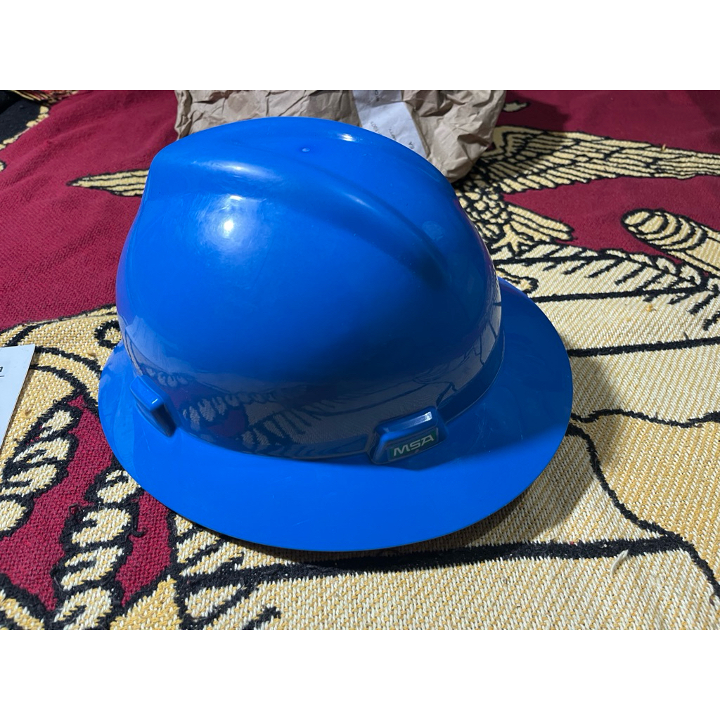 หมวกกันน็อคนิรภัย แบบเต็มปีก  MSA (V - GARD)  Product   of  U.S.  (มือสอง แต่สภาพน้องๆ มือหนึ่ง)