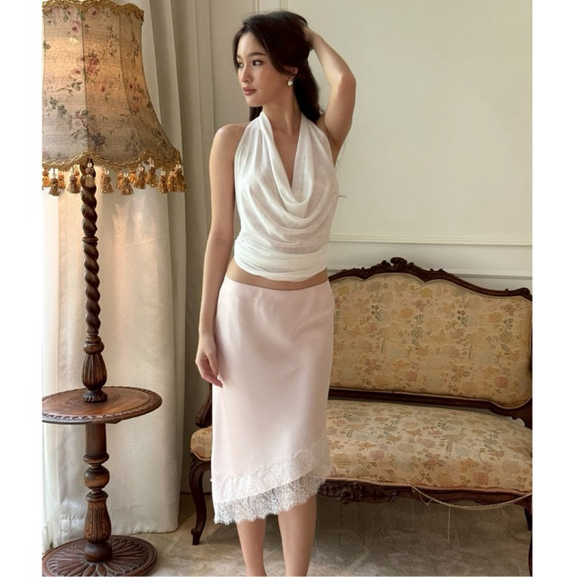 Fabrique.co - Midi Skirt กระโปรงลูกไม้ กระโปรงผ้าซาติน กระโปรงยาว กระโปรงไปทำงาน กระโปรงสุภาพ