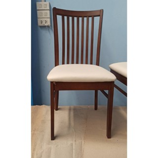 DAISO เก้าอี้ทานข้าวไม้ยางพารา  รุ่น DPC-028 สีน้ำตาล