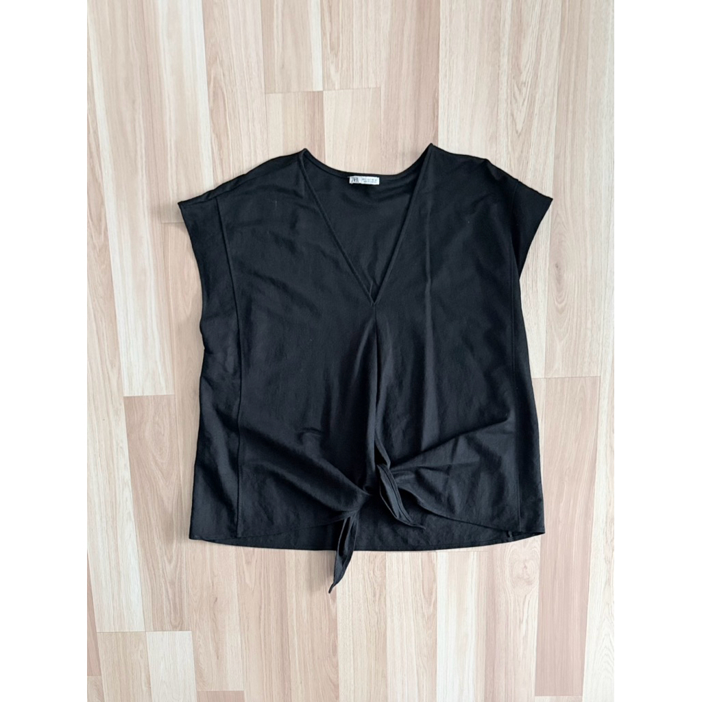 zara t shirt oversized ดำ