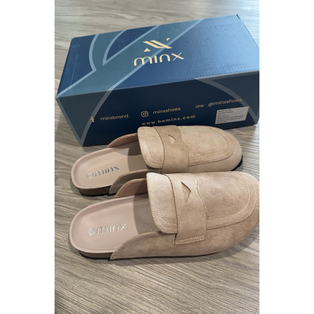 Minx รุ่น Wynn slipper รองเท้าสลิปเปอร์ หนังกลับ minxshoes (สี creamy)